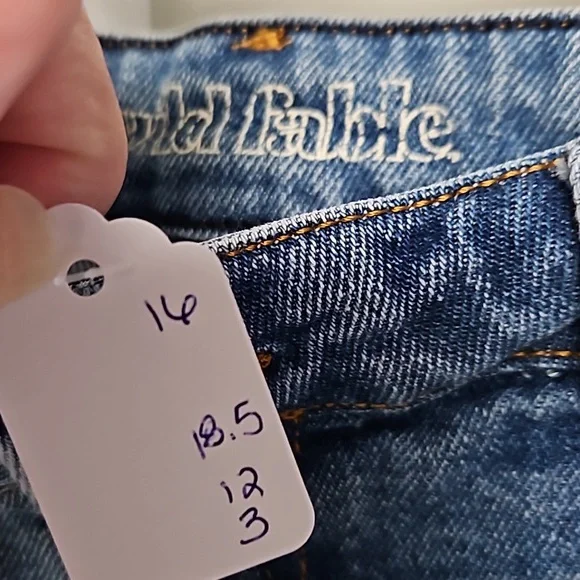 Wild Fable size 16 denim shorts - Picture 2 of 3